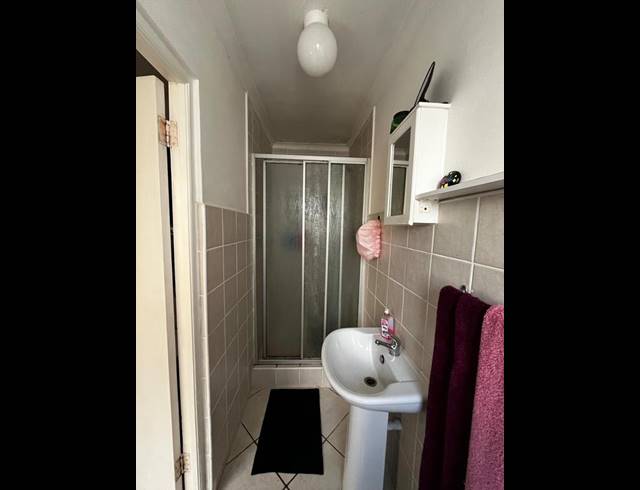 1 BEDROOM APARTMENT FOR SALE IN STRAND CENTRAL